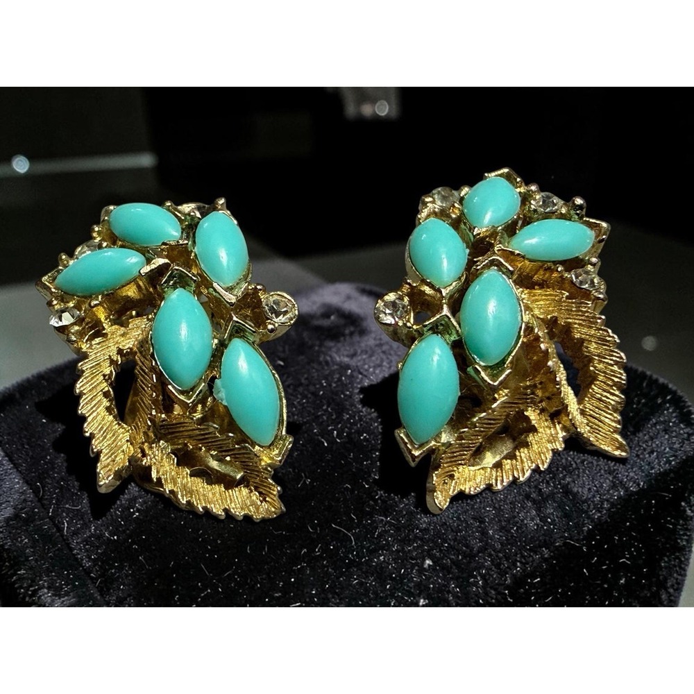 Vintage Kramer Turquoise Glass Leaf Cluster Clip-On Earrings Gold Tone - Picture 3 of 9
